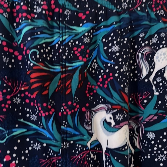 New size OS unicorn capris - Picture 5 of 5